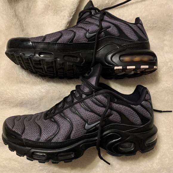 black and purple tns